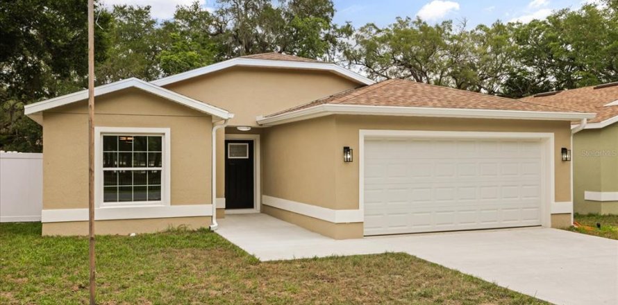 Villa ou maison à Leesburg, Floride 4 chambres, 142.23 m2 № 2138699