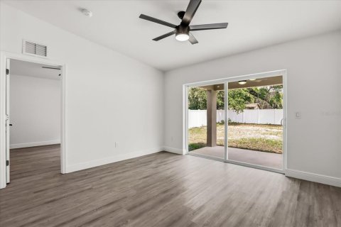 Villa ou maison à vendre à Leesburg, Floride: 4 chambres, 142.23 m2 № 2138699 - photo 9
