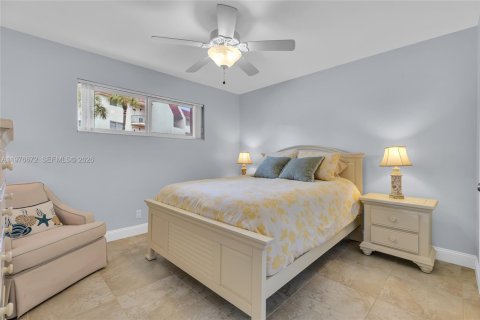 Copropriété à vendre à Pembroke Pines, Floride: 2 chambres, 108.7 m2 № 2041859 - photo 8