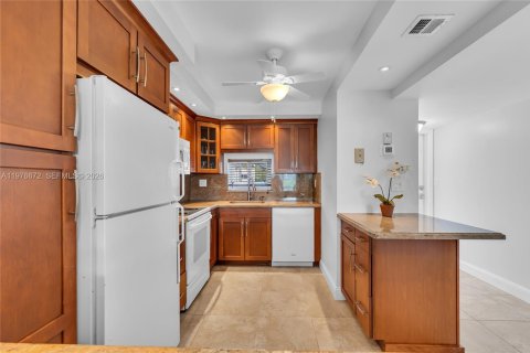 Copropriété à vendre à Pembroke Pines, Floride: 2 chambres, 108.7 m2 № 2041859 - photo 5