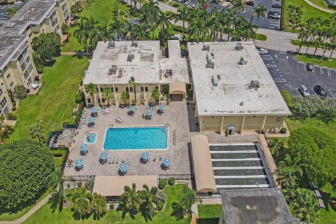 Condo in Boynton Beach, Florida, 1 bedroom  № 1077557 - photo 1