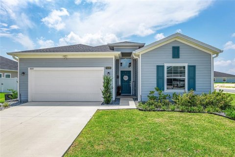 House in FREEDOM CROSSINGS PRESERVE

 in Ocala, Florida 4 bedrooms, 188.41 sq.m. № 2131223