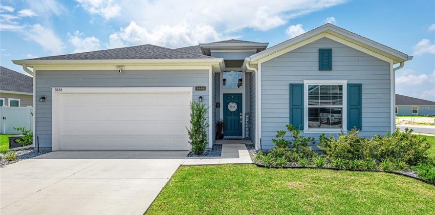 House in FREEDOM CROSSINGS PRESERVE
in Ocala, Florida 4 bedrooms, 188.41 sq.m. № 2131223