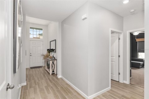House in FREEDOM CROSSINGS PRESERVE
in Ocala, Florida 4 bedrooms, 188.41 sq.m. № 2131223 - photo 8