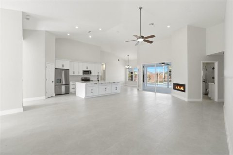Villa ou maison à vendre à Orlando, Floride: 4 chambres, 237.46 m2 № 2201213 - photo 11