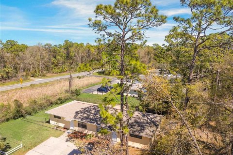 Commercial property in Homosassa, Florida 4 bedrooms, 142.7 sq.m. № 1618003 - photo 28