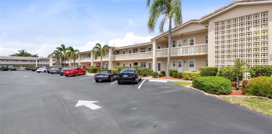 Condo in Lighthouse Point, Florida, 1 bedroom  № 1182579