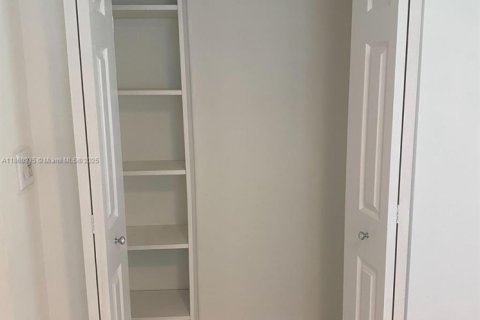 Casa en alquiler en Naples, Florida, 3 dormitorios № 1891223 - foto 10