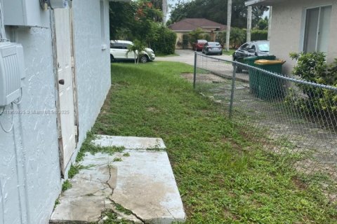 Casa en alquiler en Naples, Florida, 3 dormitorios № 1891223 - foto 18