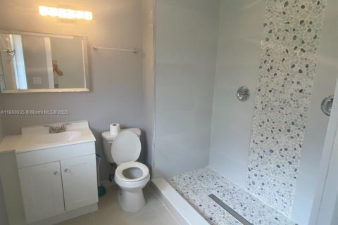 Casa en alquiler en Naples, Florida, 3 dormitorios № 1891223 - foto 12