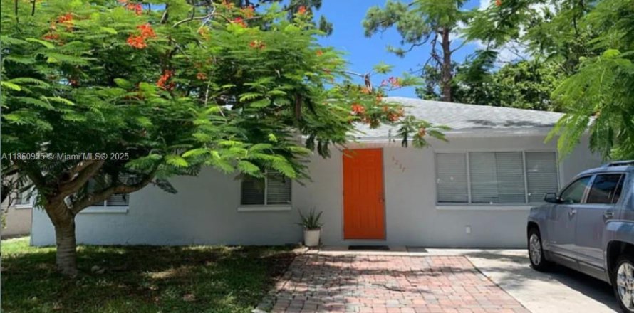 Casa en Naples, Florida 3 dormitorios № 1891223