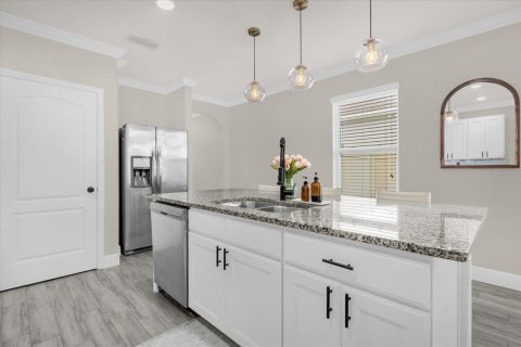 Casa en alquiler en Kissimmee, Florida, 3 dormitorios, 153.38 m2 № 1918373 - foto 7