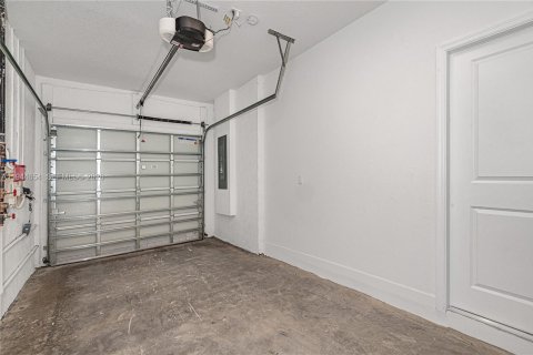 Townhouse in Pembroke Pines, Florida 3 bedrooms, 134.06 sq.m. № 2001456 - photo 22