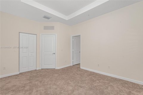 Townhouse in Pembroke Pines, Florida 3 bedrooms, 134.06 sq.m. № 2001456 - photo 12