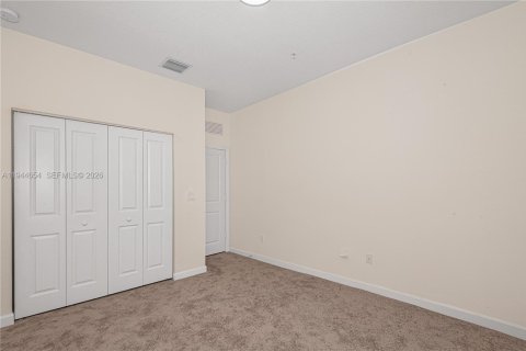 Townhouse in Pembroke Pines, Florida 3 bedrooms, 134.06 sq.m. № 2001456 - photo 18