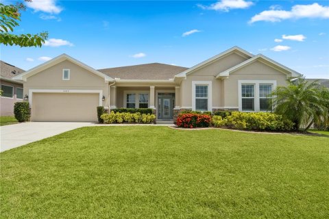 House in Clermont, Florida 4 bedrooms, 252.42 sq.m. № 1826226 - photo 1