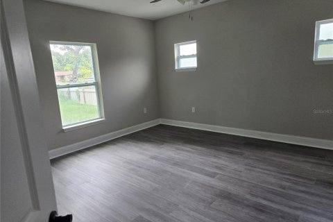 Villa ou maison à vendre à Tampa, Floride: 4 chambres, 156.35 m2 № 2156276 - photo 16