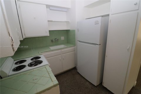Villa ou maison à louer à Fort Lauderdale, Floride: 1 chambre, 60.39 m2 № 1931274 - photo 2