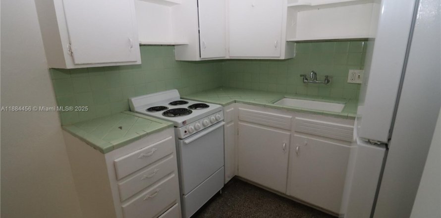 Villa ou maison à Fort Lauderdale, Floride 1 chambre, 60.39 m2 № 1931274
