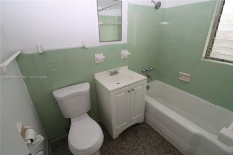 Villa ou maison à louer à Fort Lauderdale, Floride: 1 chambre, 60.39 m2 № 1931274 - photo 14