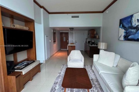 Condominio en venta en Miami Beach, Florida, 1 dormitorio, 61.5 m2 № 1887194 - foto 1