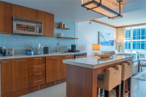 Condominio en venta en Miami Beach, Florida, 1 dormitorio, 61.5 m2 № 1887194 - foto 12