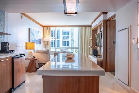Condominio en venta en Miami Beach, Florida, 1 dormitorio, 61.5 m2 № 1887194 - foto 11