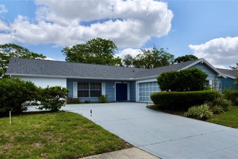 Casa en Hudson, Florida 3 dormitorios, 179.49 m2 № 2096317