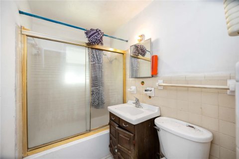Купить виллу или дом в Сарасота, Флорида 5 комнат, 136.47м2, № 1914582 - фото 12