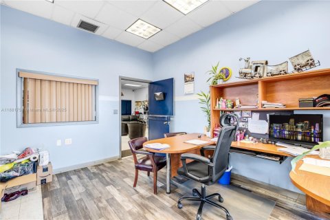 Commercial property in Homestead, Florida № 1924716 - photo 16