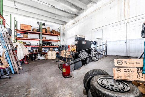 Commercial property in Homestead, Florida № 1924716 - photo 21