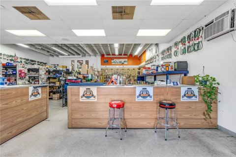 Commercial property in Homestead, Florida № 1924716 - photo 6