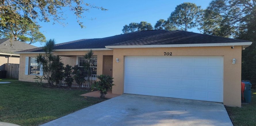 Casa en Port St. Lucie, Florida 3 dormitorios, 112.97 m2 № 2420724