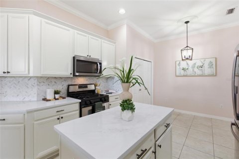 Villa ou maison à vendre à Tampa, Floride: 4 chambres, 297.66 m2 № 2131402 - photo 17