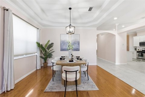 Villa ou maison à vendre à Tampa, Floride: 4 chambres, 297.66 m2 № 2131402 - photo 9