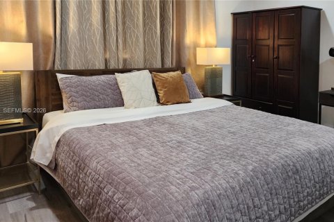 House in Oakland Park, Florida 3 bedrooms, 152.45 sq.m. № 2003641 - photo 22