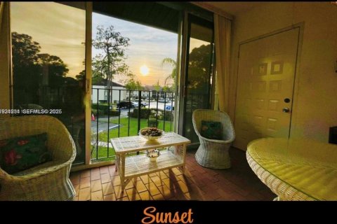 Condominio en venta en Greenacres, Florida, 2 dormitorios, 85.84 m2 № 1989761 - foto 5