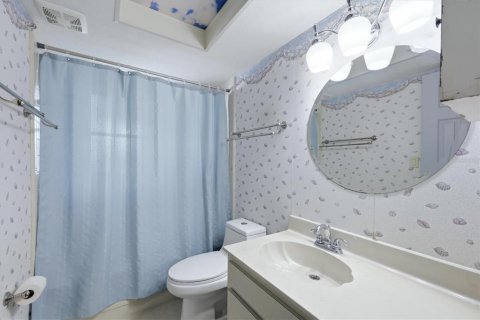 House in Port Charlotte, Florida 2 bedrooms, 127.28 sq.m. № 2199874 - photo 29