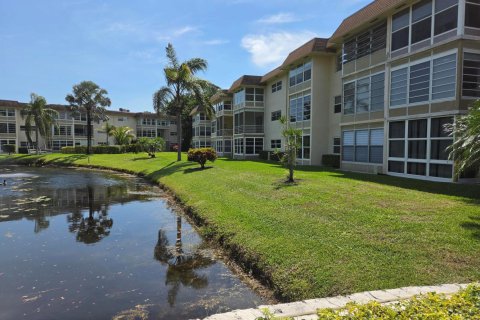 Condominio en venta en Lauderdale Lakes, Florida, 2 dormitorios, 87.7 m2 № 2146181 - foto 26