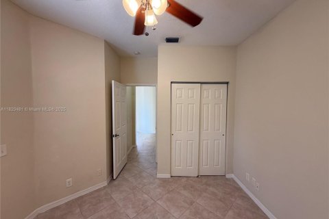 House in Coral Springs, Florida 4 bedrooms, 201.78 sq.m. № 1779291 - photo 18