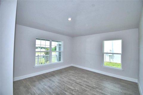 Casa en venta en Auburndale, Florida, 4 dormitorios, 233 m2 № 2111429 - foto 9