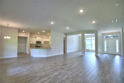 Casa en venta en Auburndale, Florida, 4 dormitorios, 233 m2 № 2111429 - foto 12