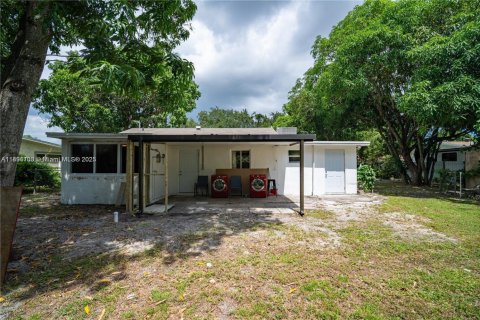 Купить виллу или дом в Майами, Флорида 3 спальни, 126.35м2, № 1949359 - фото 24