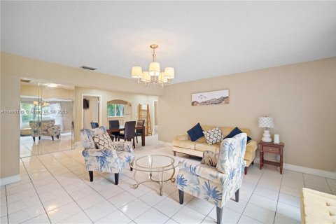 Купить виллу или дом в Майами, Флорида 3 спальни, 126.35м2, № 1949359 - фото 8