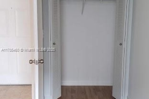 Купить кондоминиум в Холливуд, Флорида 1 комната, 93.09м2, № 1638755 - фото 18