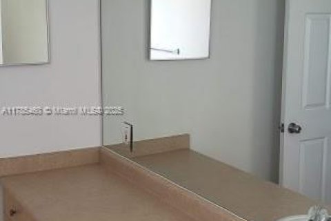 Купить кондоминиум в Холливуд, Флорида 1 комната, 93.09м2, № 1638755 - фото 22