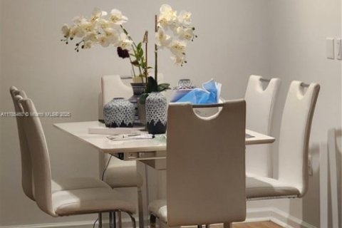 Купить кондоминиум в Холливуд, Флорида 1 комната, 93.09м2, № 1638755 - фото 25