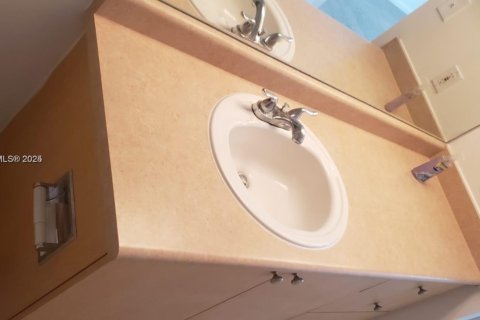 Купить кондоминиум в Холливуд, Флорида 1 комната, 93.09м2, № 1638755 - фото 10