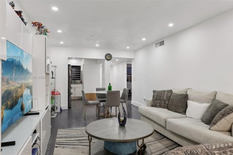 Купить кондоминиум в Хайалиа, Флорида 2 спальни, 89.19м2, № 2007109 - фото 16