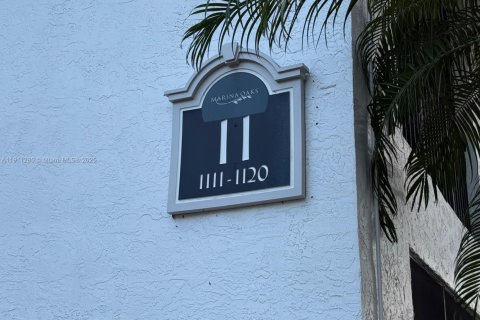 Condominio en alquiler en Fort Lauderdale, Florida, 2 dormitorios, 79.71 m2 № 1969636 - foto 7